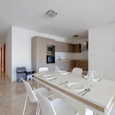 Marvellous 3br In St Julians Apartment Saint Julian's
