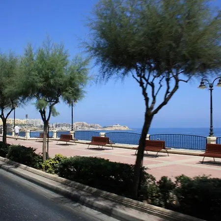 Marvellous 3br In St Julians Apartment *